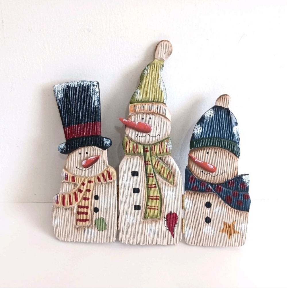 Rustic Farmhouse Wooden Snowman Trio 12.5" Christmas Folding Screen Sign Decor